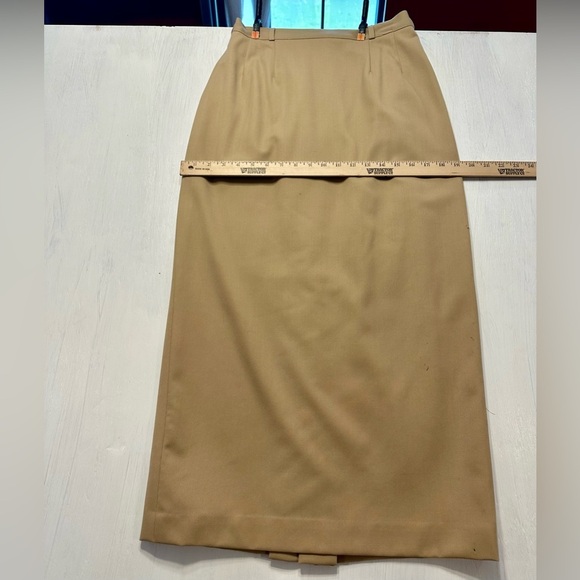 Vintage Austin Reed Wool Skirt Size 8 | 100% Worsted Wool |  AS IS - Picture 9 of 10